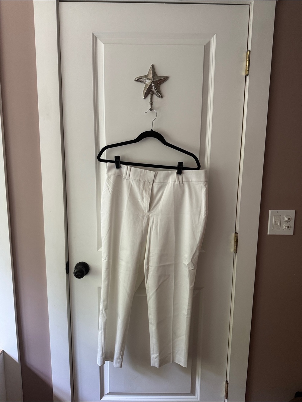 Ann Taylor White Cropped Dress Pants
